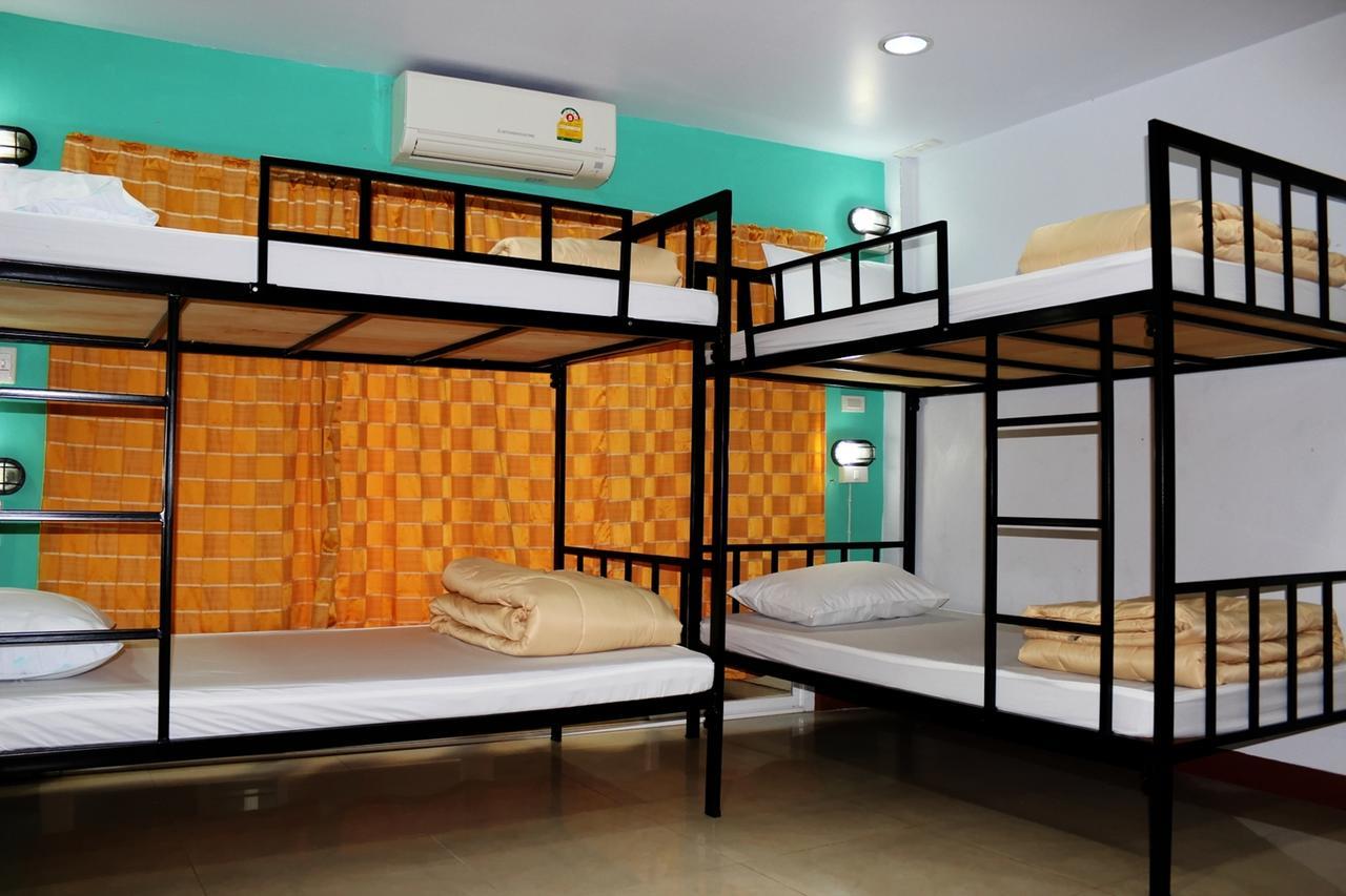 Home Base Hostel (Adults Only) Bangkok Eksteriør billede