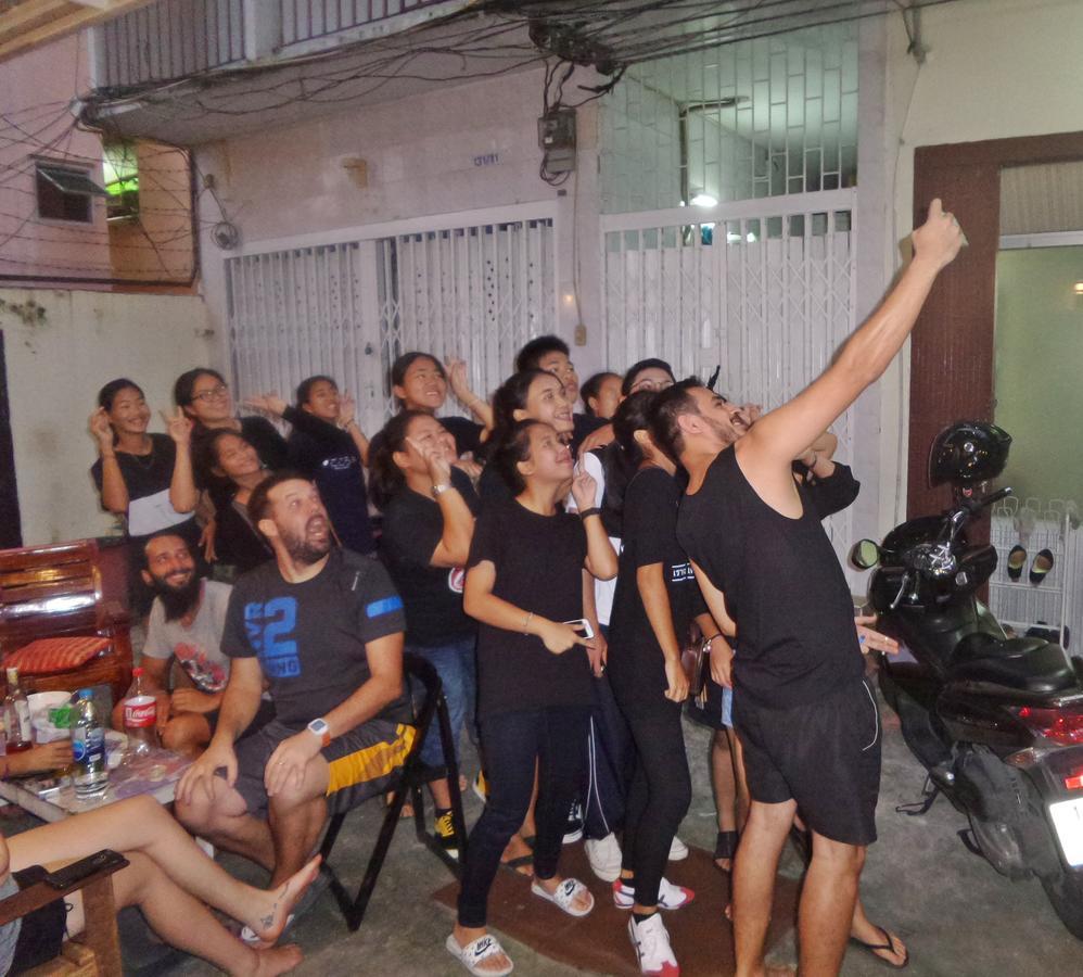 Home Base Hostel (Adults Only) Bangkok Eksteriør billede